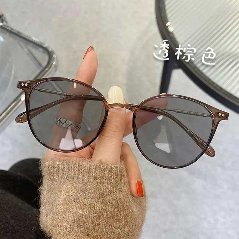 Mocha Brown [color-changing graphite gray]]