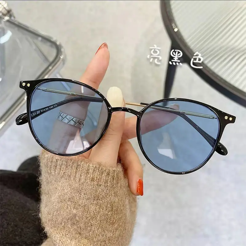 Shiny Black [discolored sky blue]]