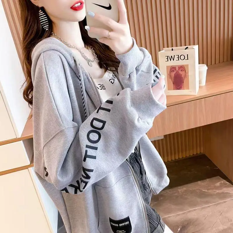Winter Women's Grey Hooded Zipper Sweatshirt Set - Image 6