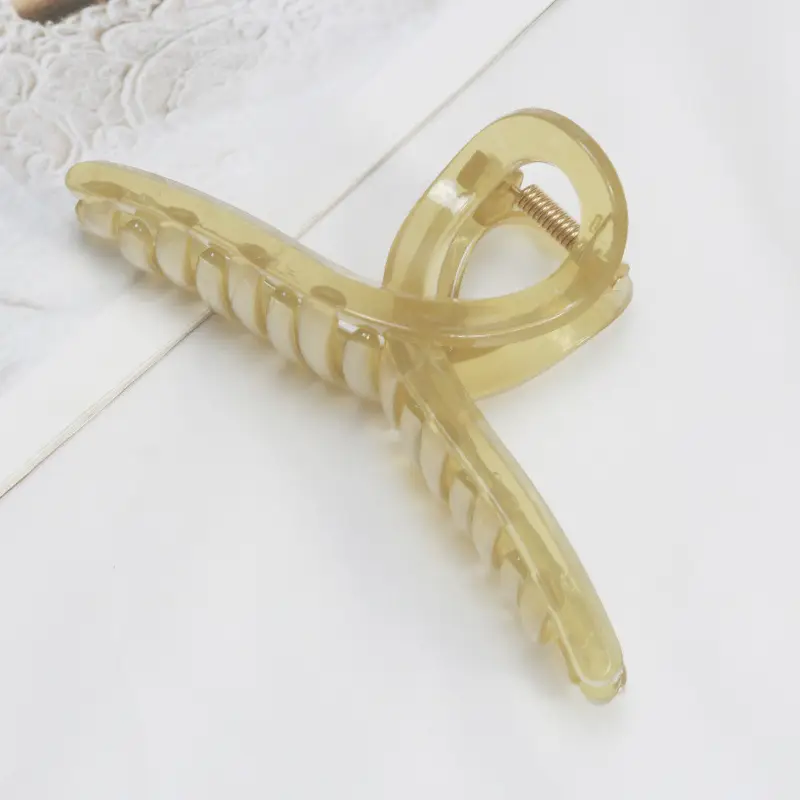 Jelly Hair Grab for Women Large Size Elegant Design - Image 2
