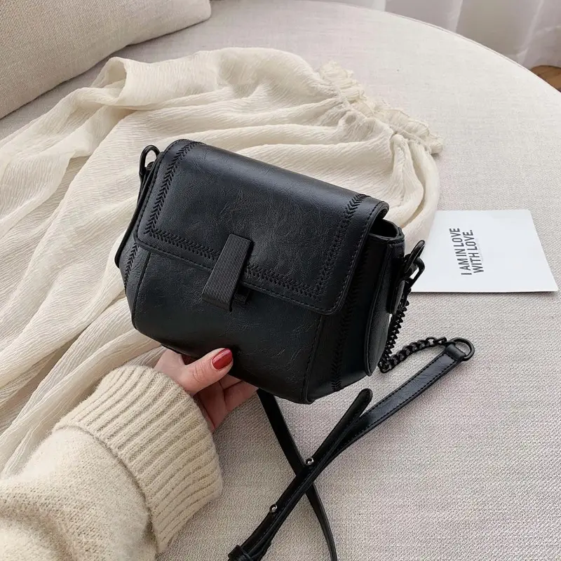 Black Korean Style Chain Crossbody Bag for Women - Image 2