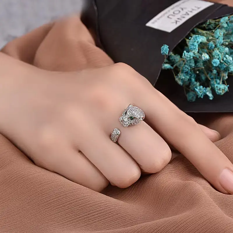 Leopard Head Ring with Full Diamond Open Design — feature 6