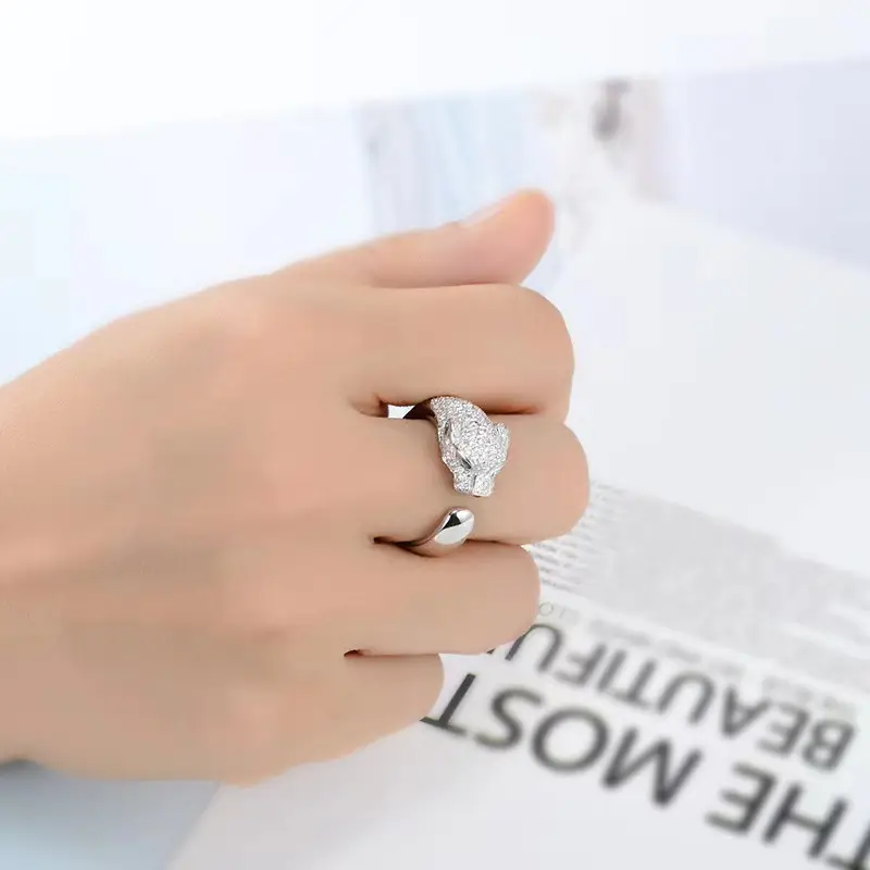 Leopard Head Ring with Full Diamond Open Design — feature 7