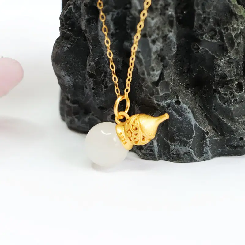Guan Yu Pendant Necklace Gold Inlay White Jade Gourd — feature 9