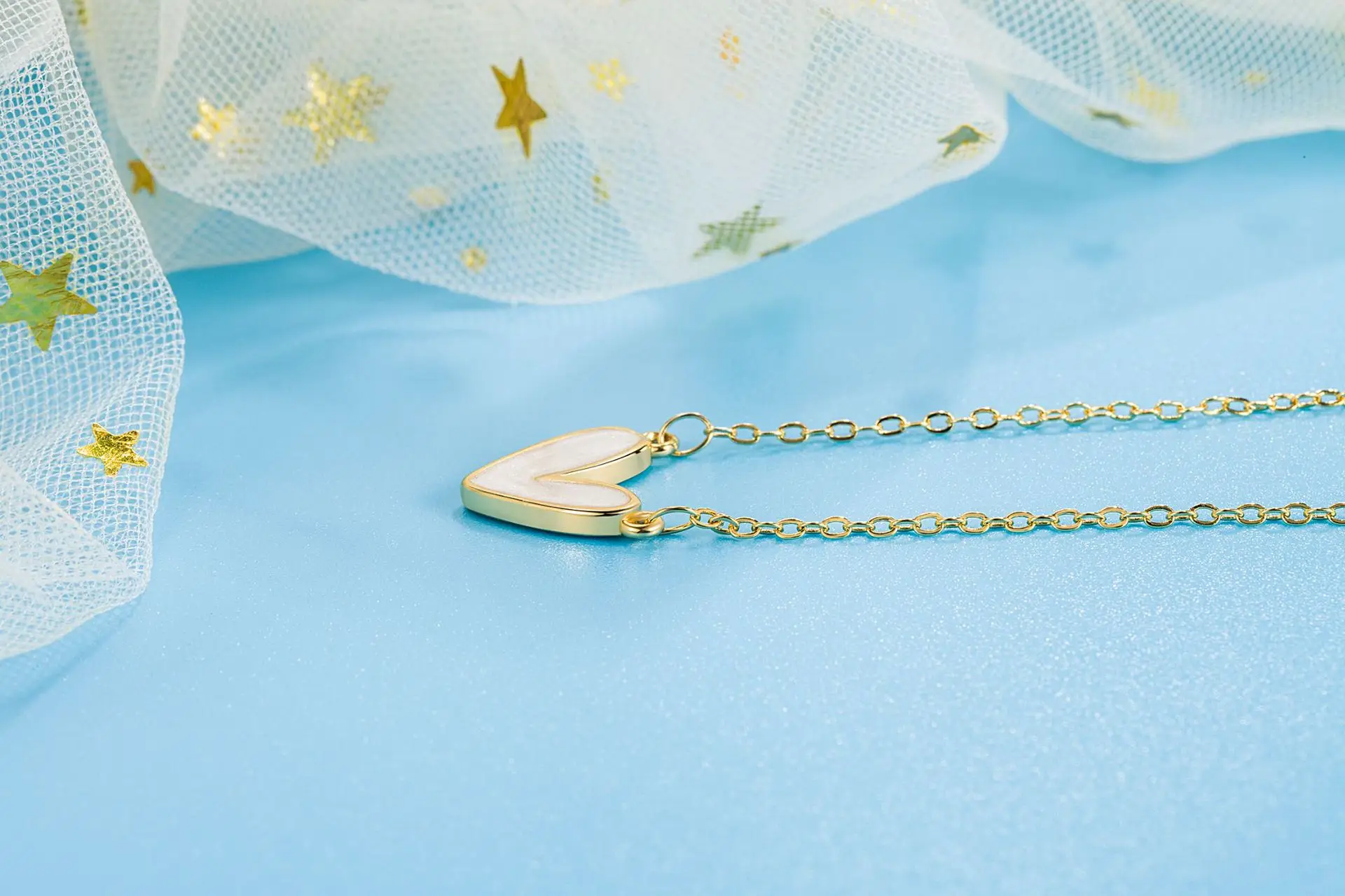 White Fritillaria Love Necklace for Women — feature 2