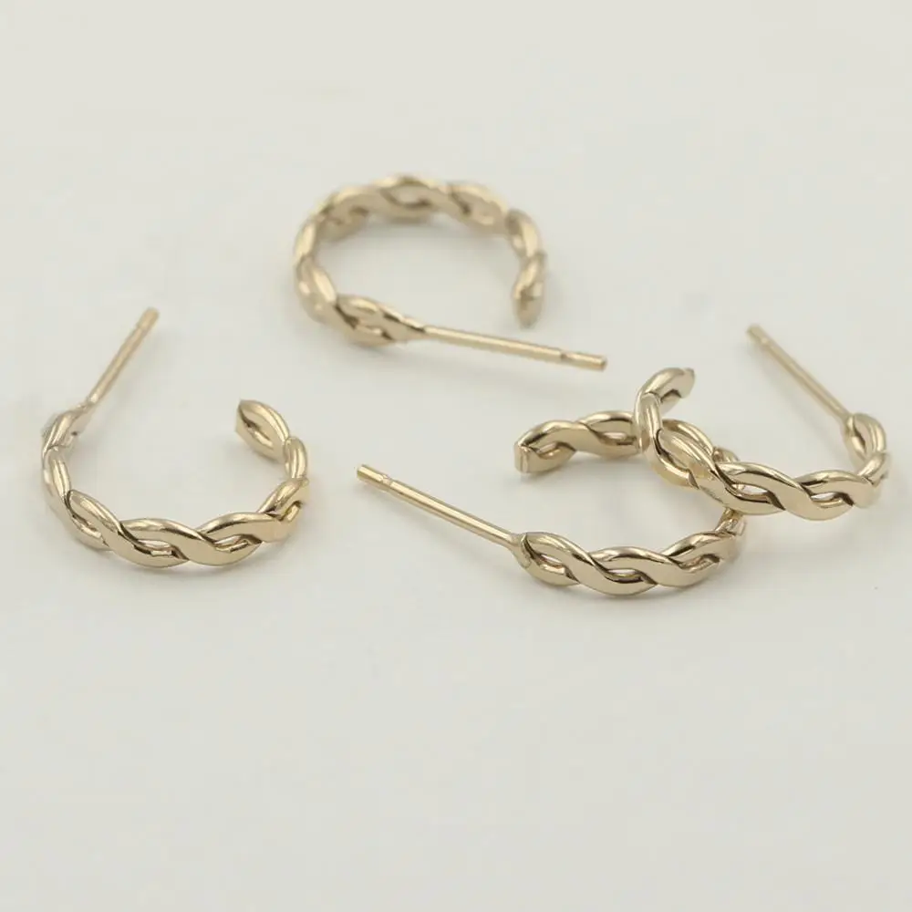 US 14K Gold Twist Semicircle Ear Rings - Image 4