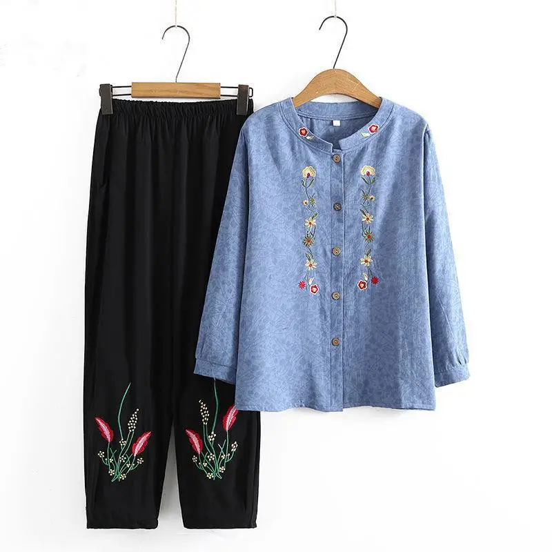 Pink Embroidered Cotton Mother's Cardigan Set - Image 10