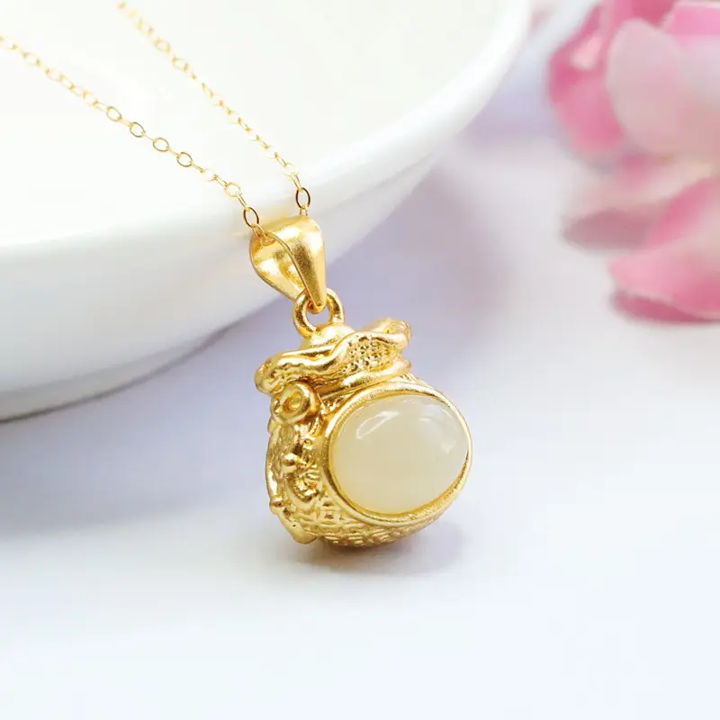Guan Yu S925 Silver Inlaid Hetian Jade Necklace — feature 11