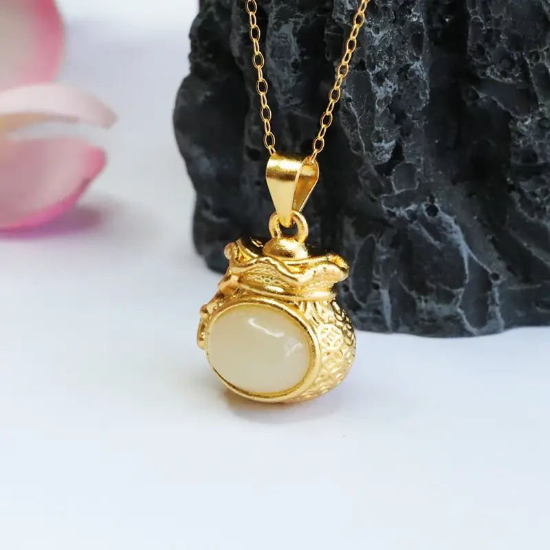 Guan Yu S925 Silver Inlaid Hetian Jade Necklace — feature 5