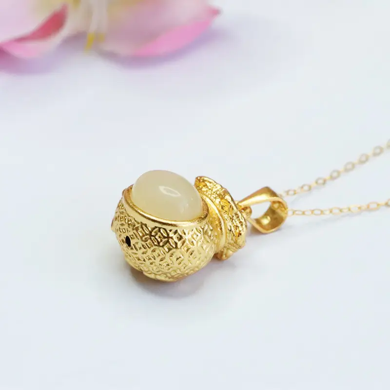 Guan Yu S925 Silver Inlaid Hetian Jade Necklace — feature 8