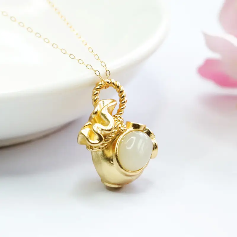 Guan Yu S925 Silver Inlaid Jade Necklace for Women — feature 11