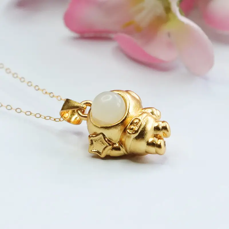 Guan Yu Pendant with Hetian Jade Astronaut Design — feature 7
