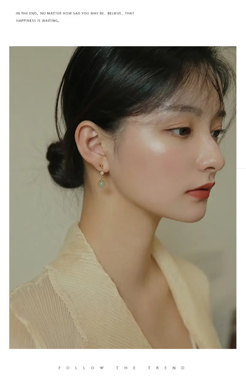 Women Hetian Jade Earrings Round Face Mosquito Coil Ear Clip — feature 8