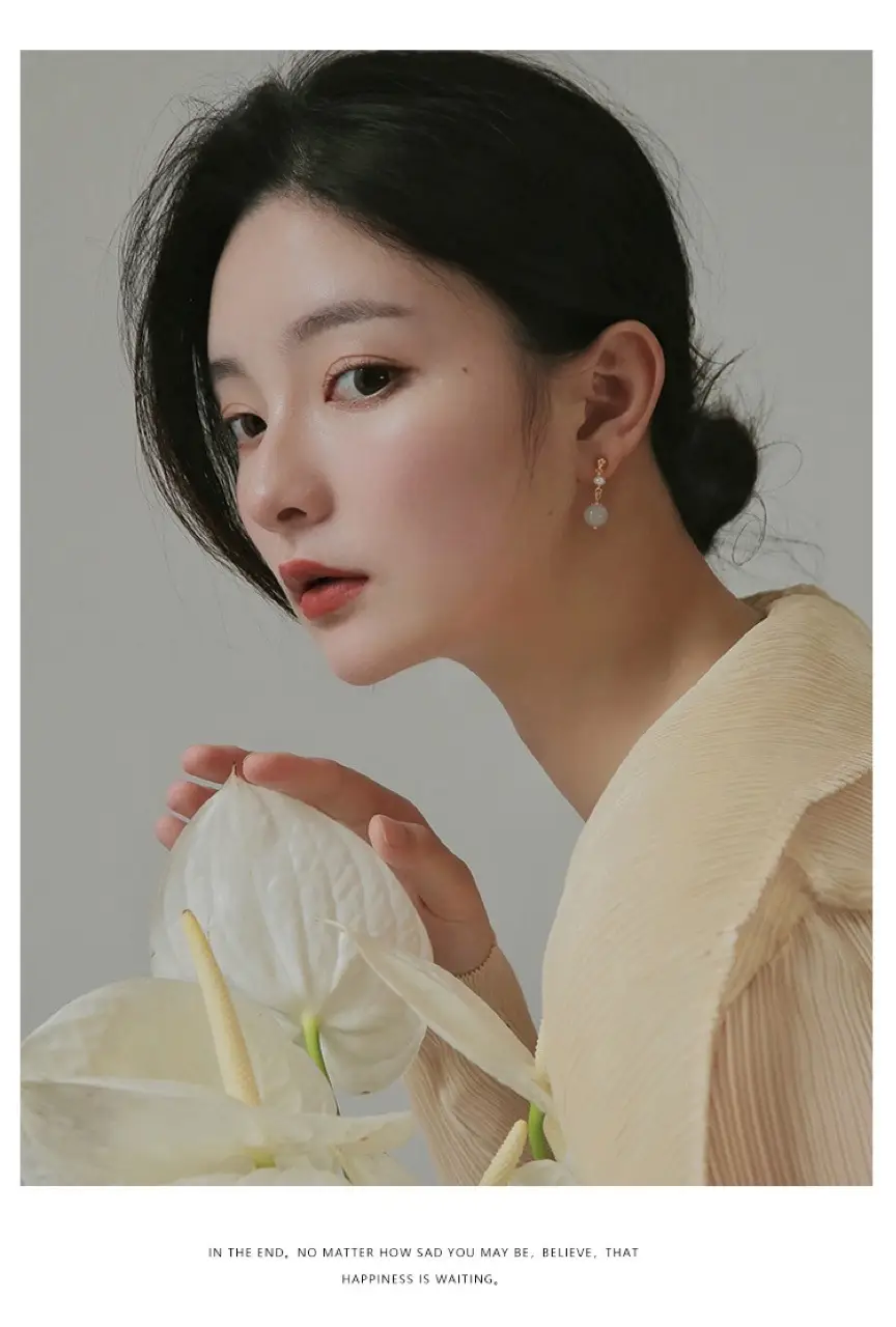 Women Hetian Jade Earrings Round Face Mosquito Coil Ear Clip — feature 9