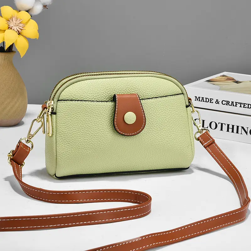 Women's Crossbody Bag Beige Gold Chain Portable
