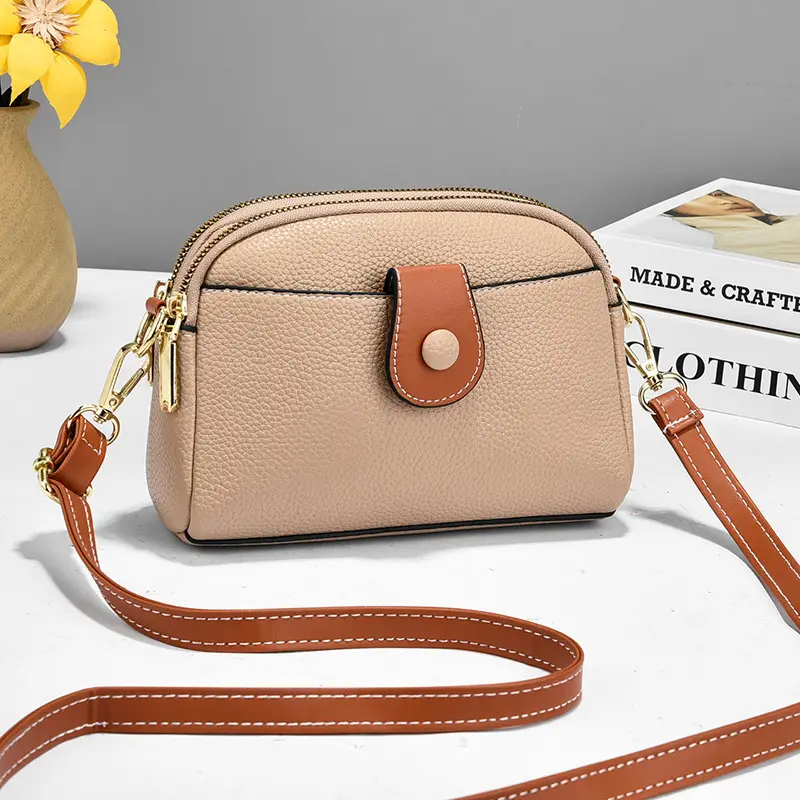 Women's Crossbody Bag Beige Gold Chain Portable
