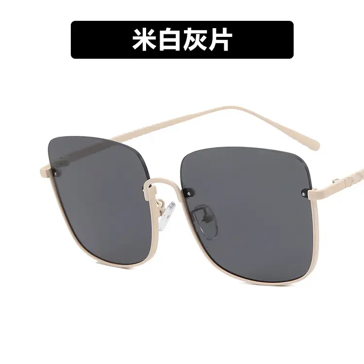 Women Retro Brown Sunglasses UV Protection 2022 - Image 2