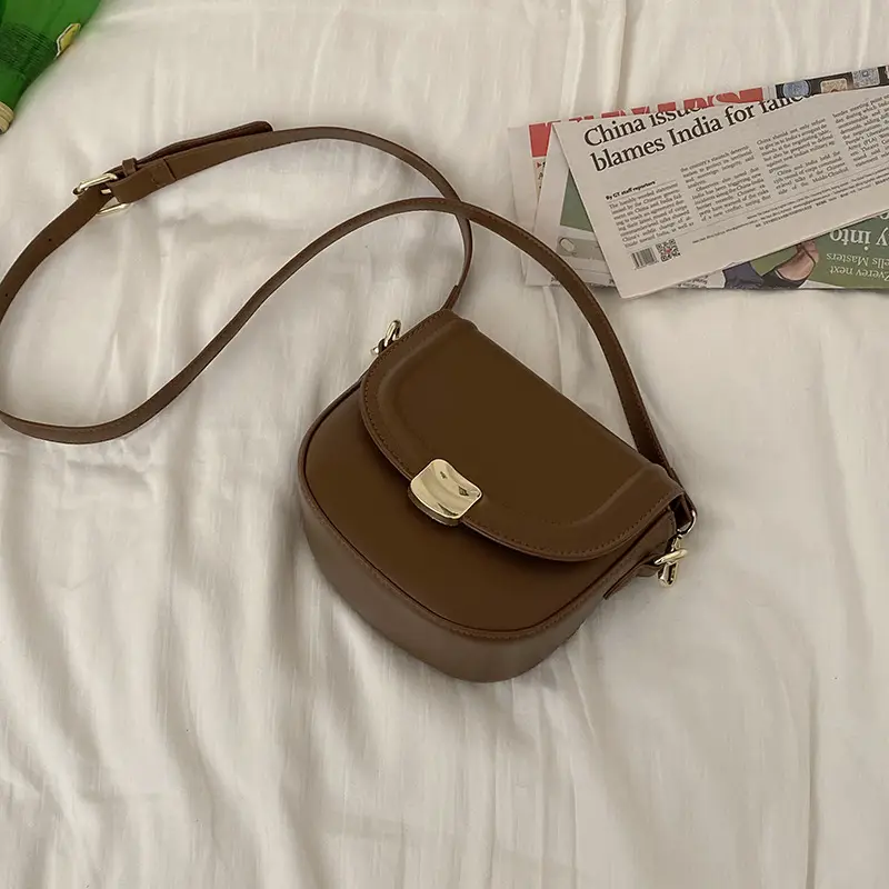 Women's Red Square Crossbody Bag 2022 New Trendy - Image 3