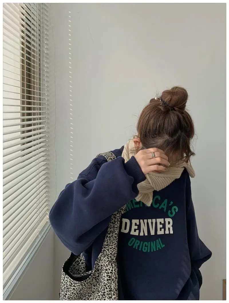 Women Round Neck Sweatshirt Denver Original Print — feature 18