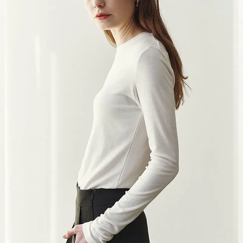 Women's Black Slim Fit Bamboo T-Shirt for Spring Autumn - Image 3