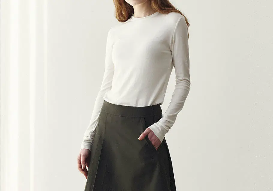 Women's Black Slim Fit Bamboo T-Shirt for Spring Autumn — feature 9