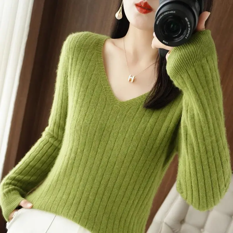 Women's V-Neck Knitted Sweater Base Wool 2024 Autumn - Image 2