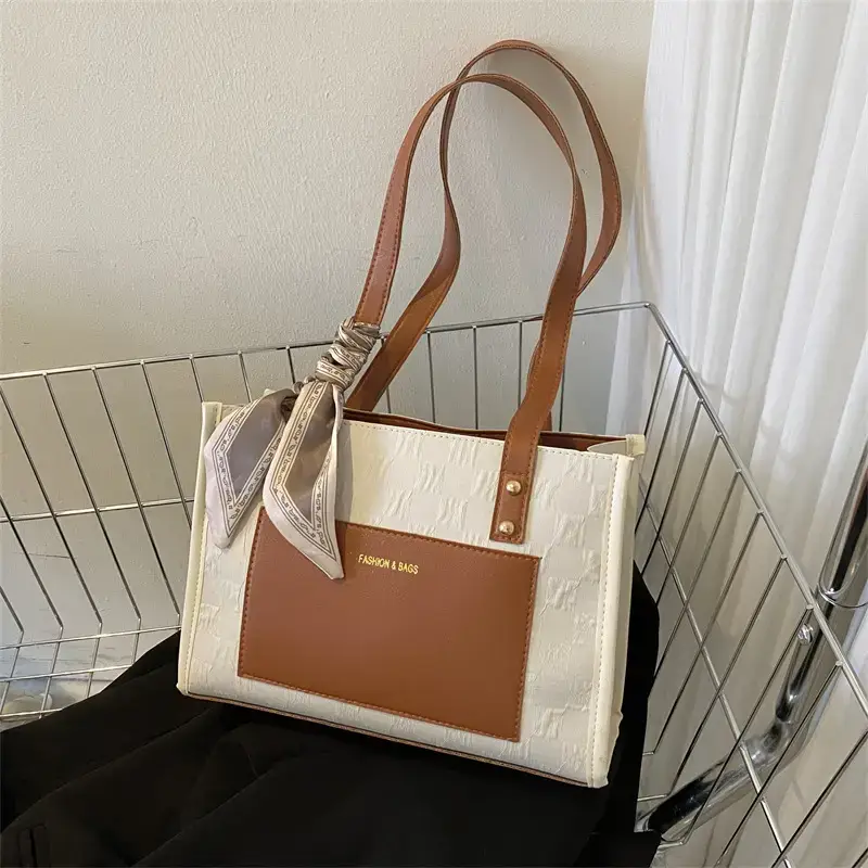 Elegant Black Tote Bag for Women 2022 Winter Shoulder Carry - Image 3