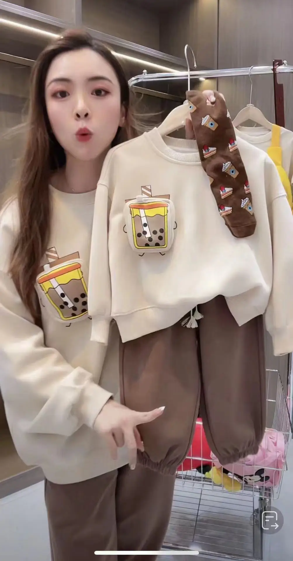 Korean Style 3D Pocket Baby Suit Cream Brown — feature 5