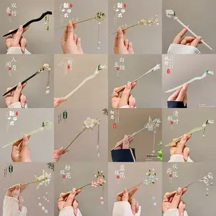 Organza Wide Bristle Hairpin with Pearl Accents — feature 10
