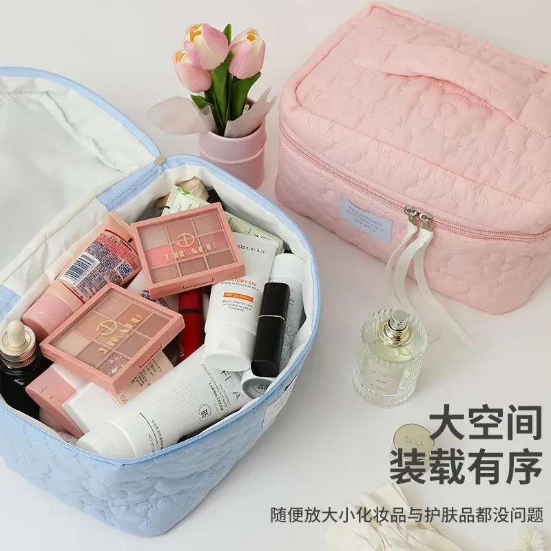 2025 Pink Quilted Travel Storage Bag for Women - Image 13