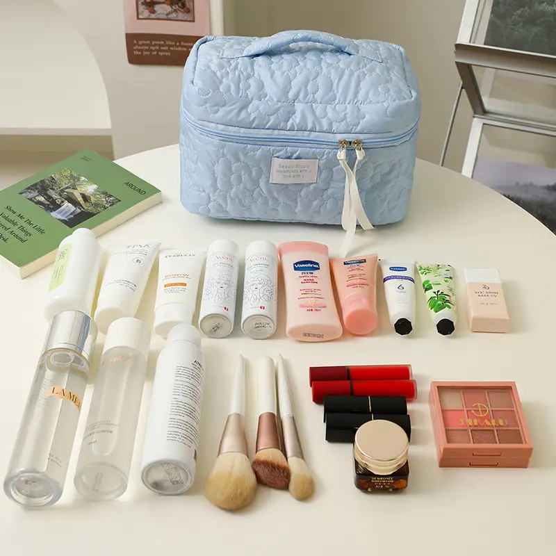 2025 Pink Quilted Travel Storage Bag for Women - Image 14