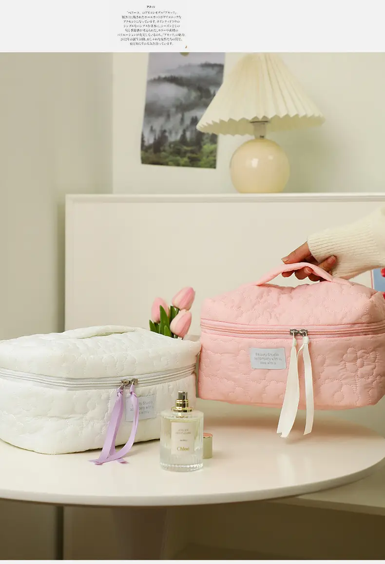 2025 Pink Quilted Travel Storage Bag for Women — feature 13