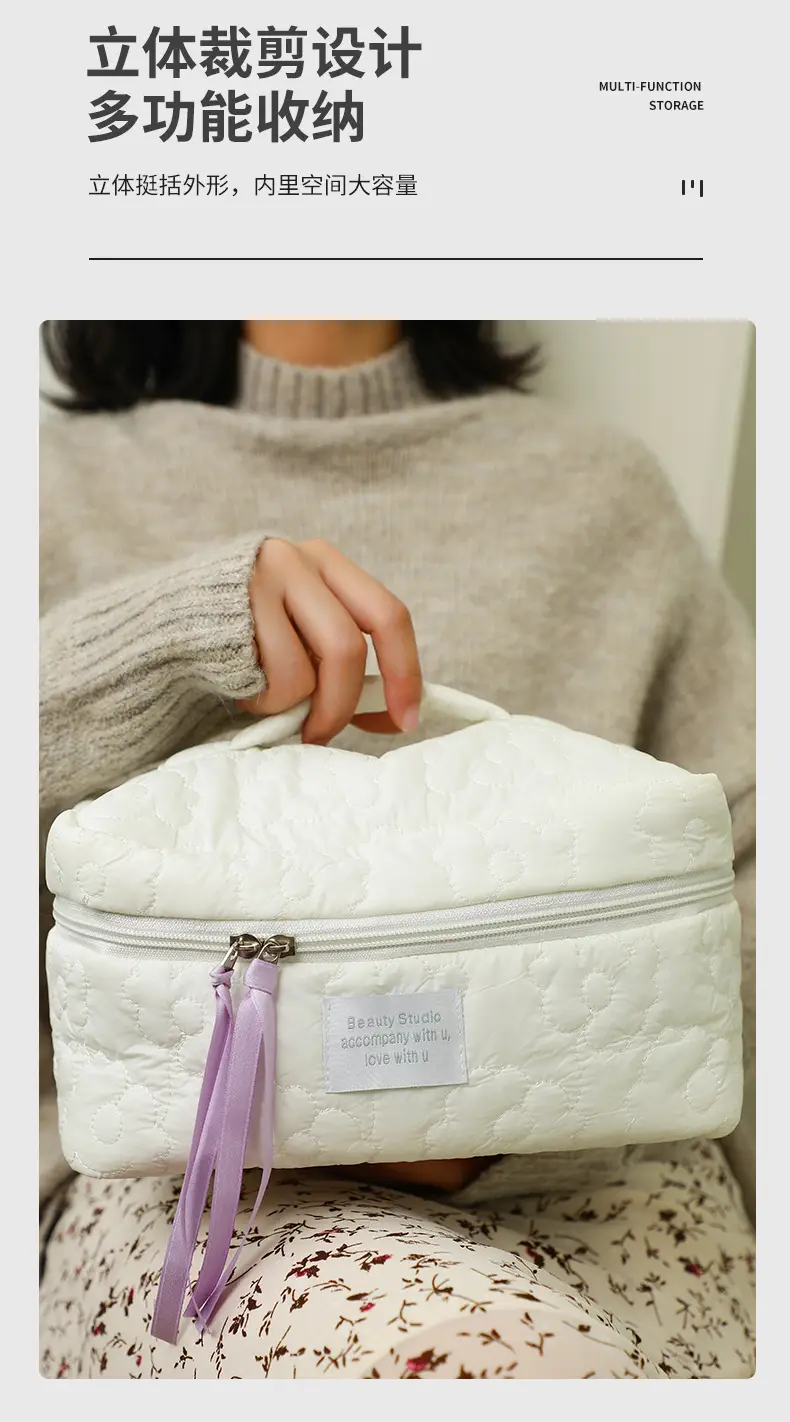 2025 Pink Quilted Travel Storage Bag for Women — feature 6