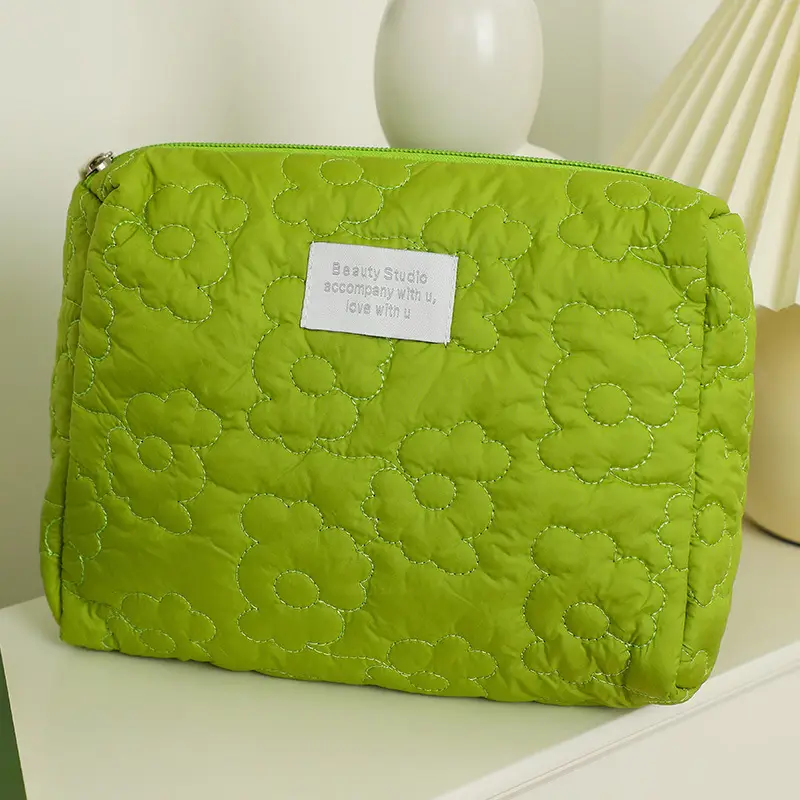2025 Pink Quilted Travel Storage Bag for Women - Image 10