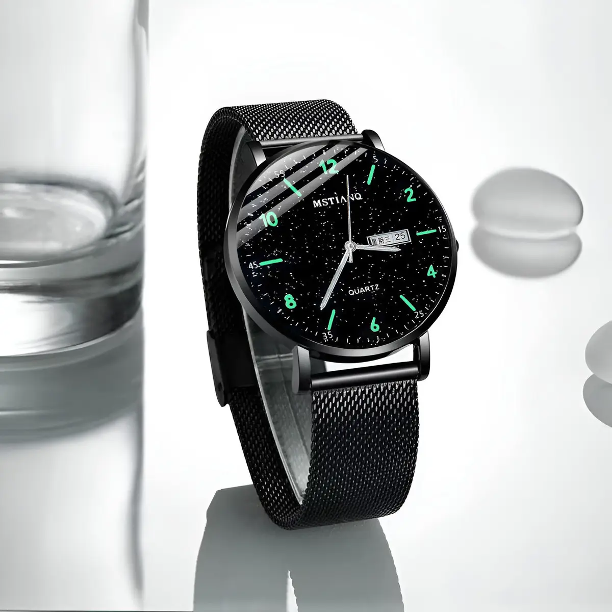Men's Luminous Black Quartz Watch with Mesh Band — feature 15