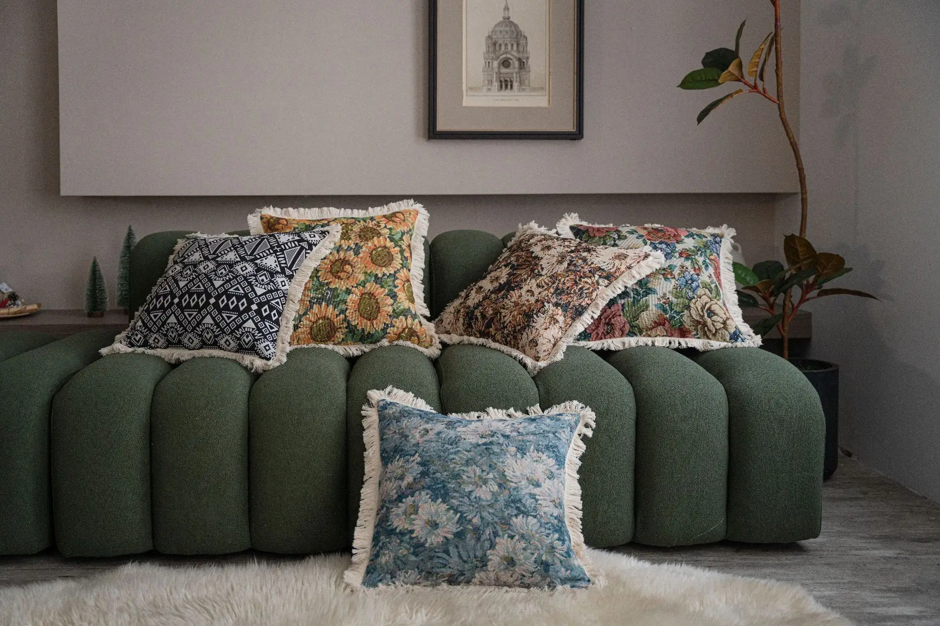 Yamanqi Multicolor Fringed Sofa Pillow — feature 19