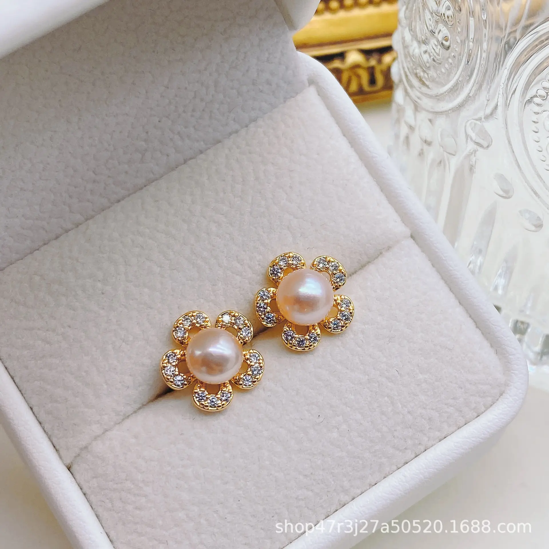 S925 Silver Pearl Flower Earrings with Zircon Accents — feature 11