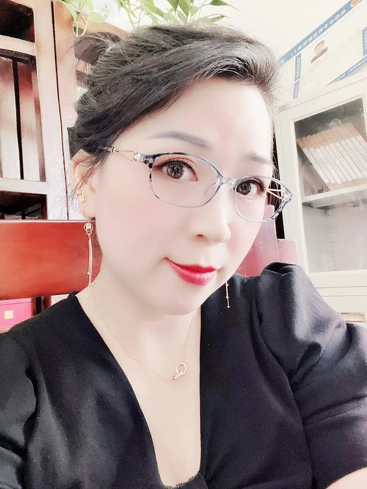Purple Hollow Anti-Blue Glasses for Reading & Presbyopia — feature 6
