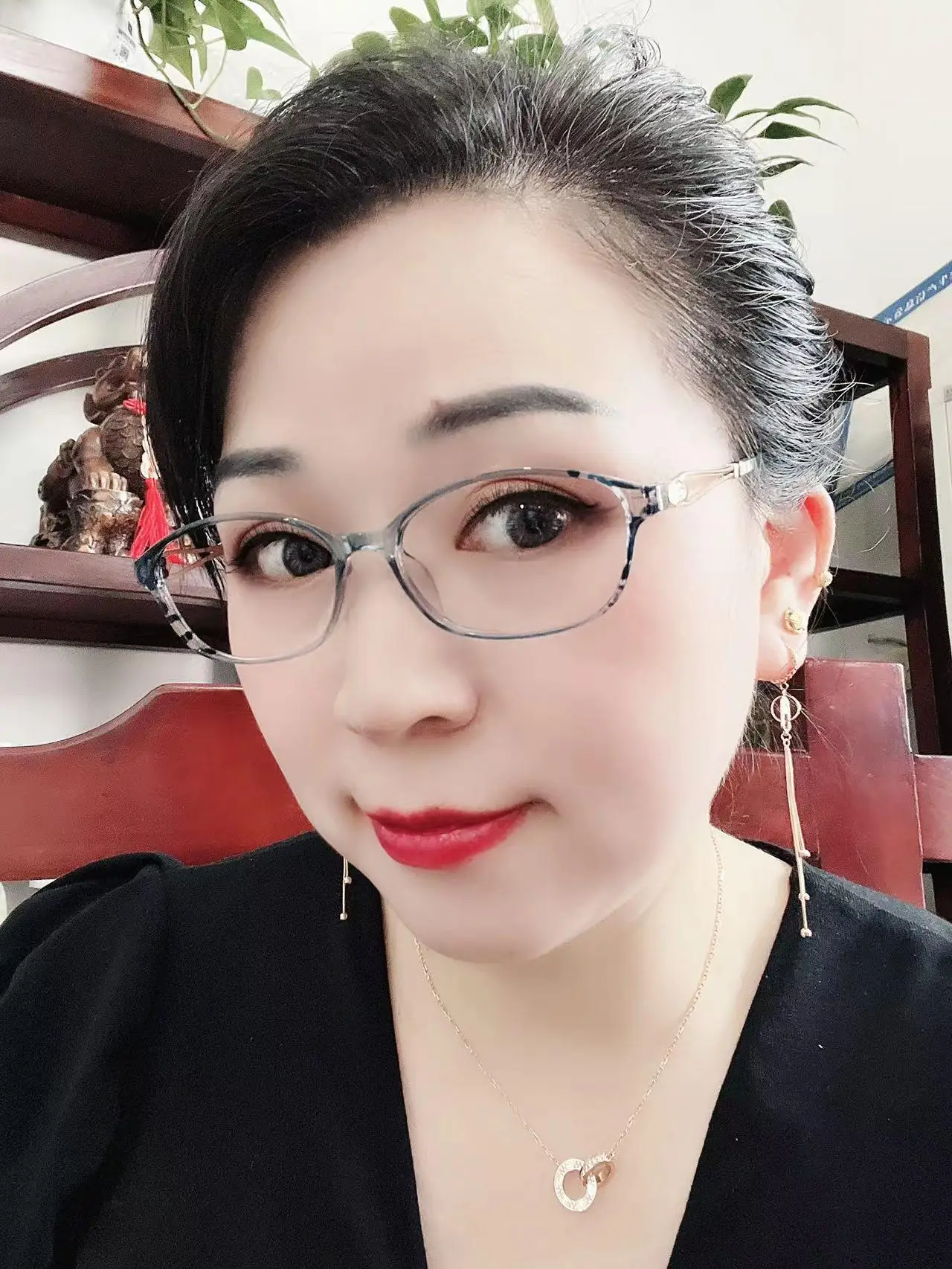 Purple Hollow Anti-Blue Glasses for Reading & Presbyopia — feature 7