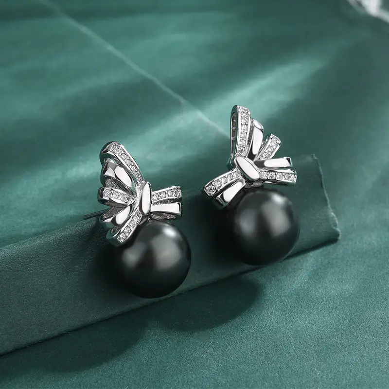 Pearl Earrings Light Luxury 12mm Diameter - Image 7