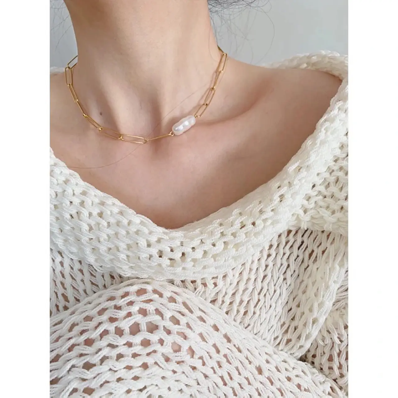 Cold Wind Pearl Necklace for Women White Off-White - Image 2