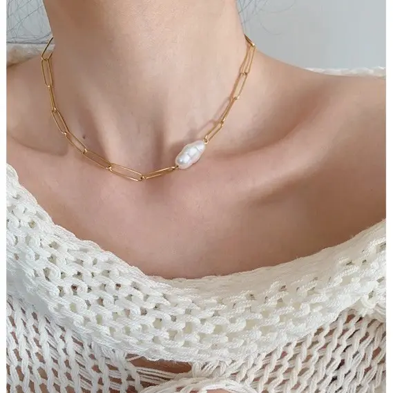 Cold Wind Pearl Necklace for Women White Off-White - Image 4