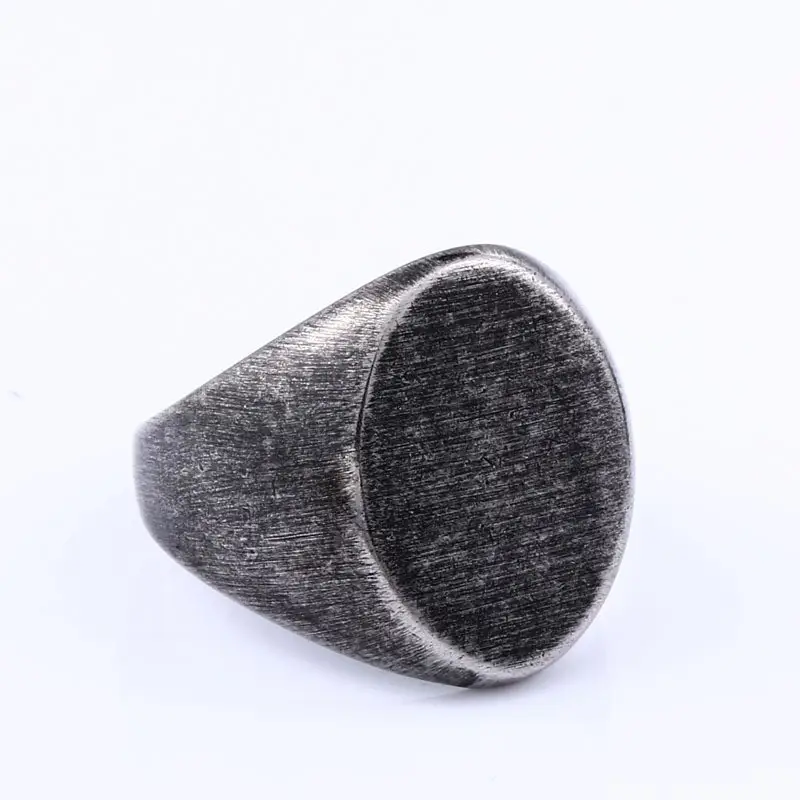 Men's Titanium Steel Ring Gray Retro Design - Image 6