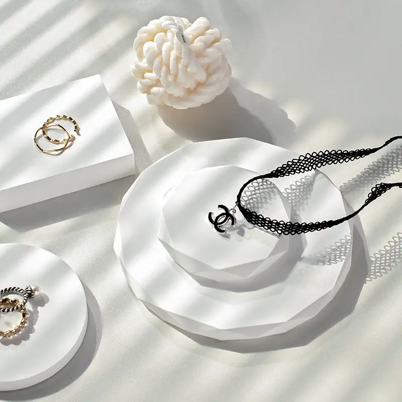 3D White Step Decor 6cm High 8x9cm - Image 16
