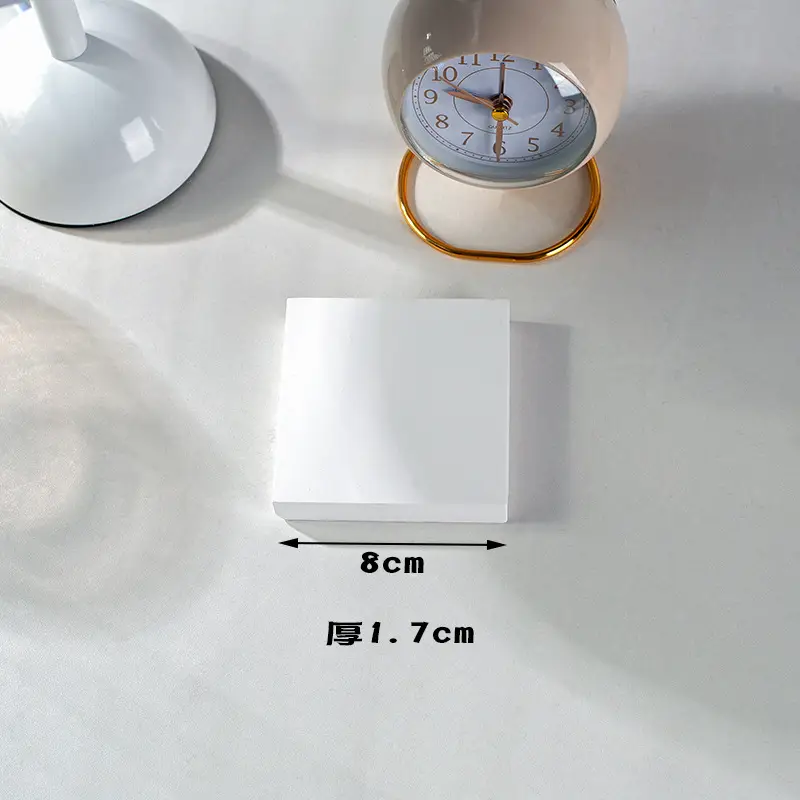 LT006: 8cm side length of flat square