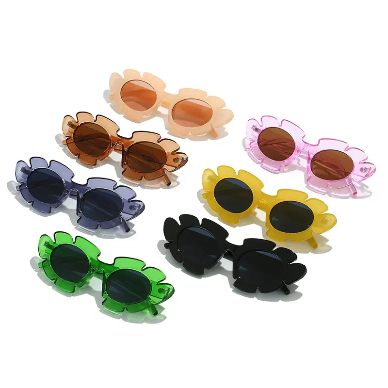 Green Cat-Eye Sunglasses for Women - Image 11