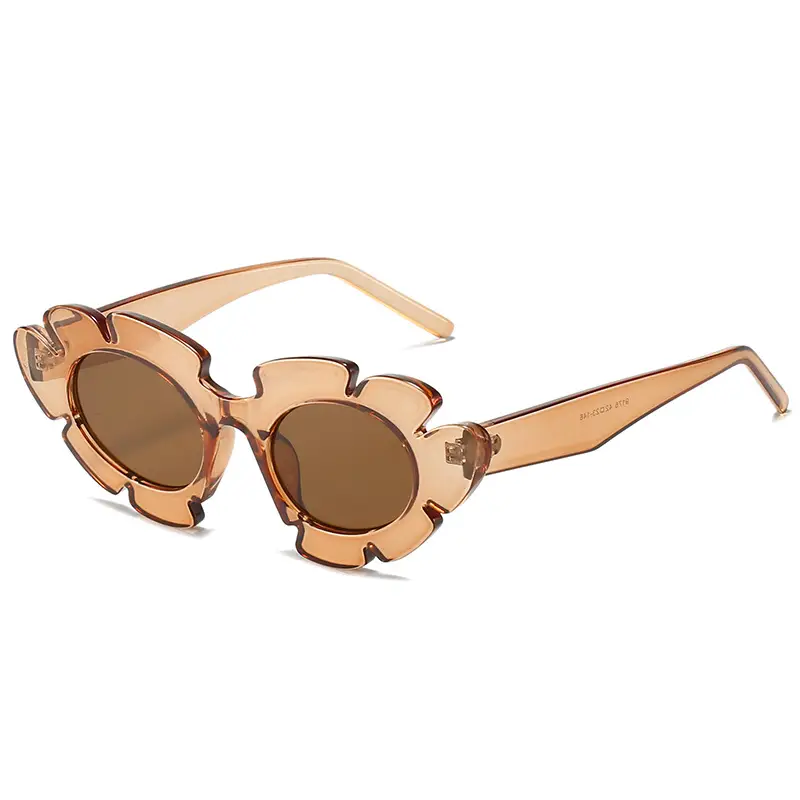 Green Cat-Eye Sunglasses for Women - Image 3