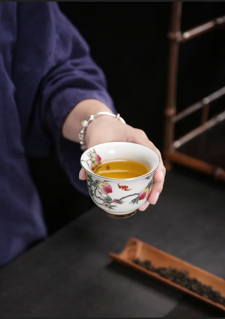8-仿古釉九桃杯_04