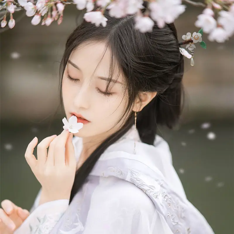 Glazed Flower Cheongsam Tassel Hairpin - Image 3