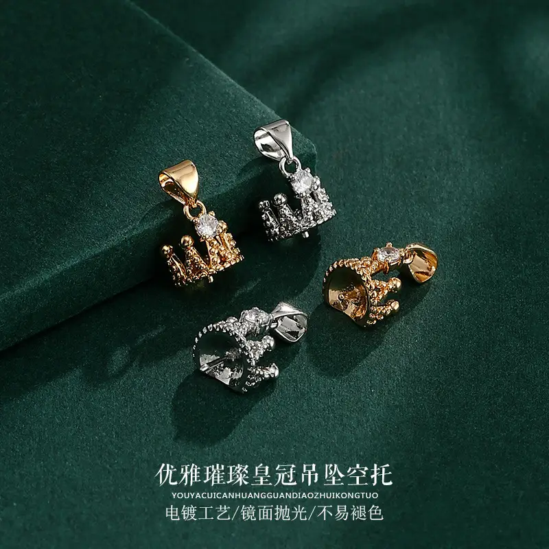 Crown Pearl Pendant with Empty Support & White Gold Beads - Image 4